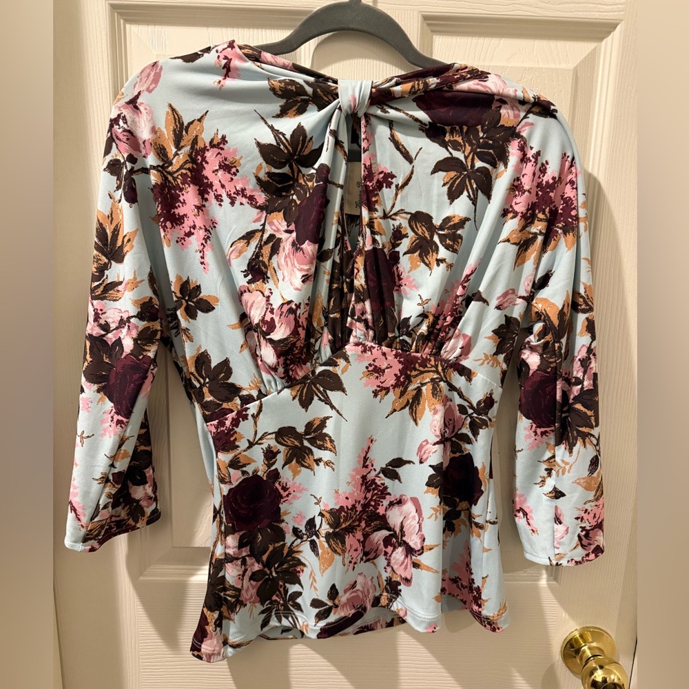 EUC L Pinup Couture Malia in Bella Roses